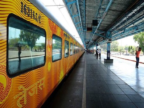private trains booking stopped again due to coronavirus lockdown effect passenger is doing bookings vrd | Coronavirus: पुन्हा बंद झालं रेल्वे गाड्यांचं आरक्षण; 30 एप्रिलपर्यंत धावणार नाहीत 'या' ट्रेन 